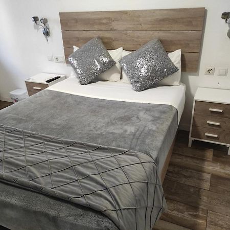 Hostal Olozaga Alicante Bagian luar foto