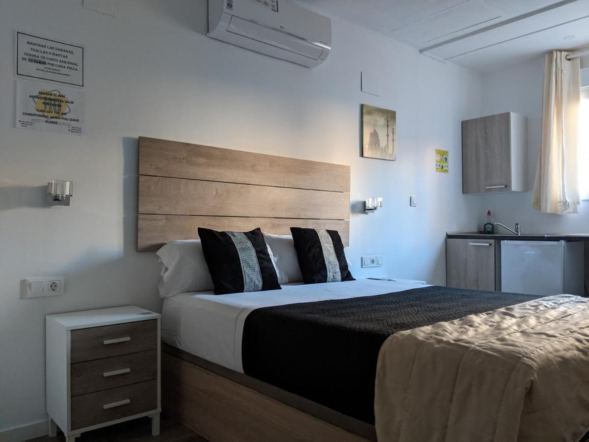 Hostal Olozaga Alicante Bagian luar foto
