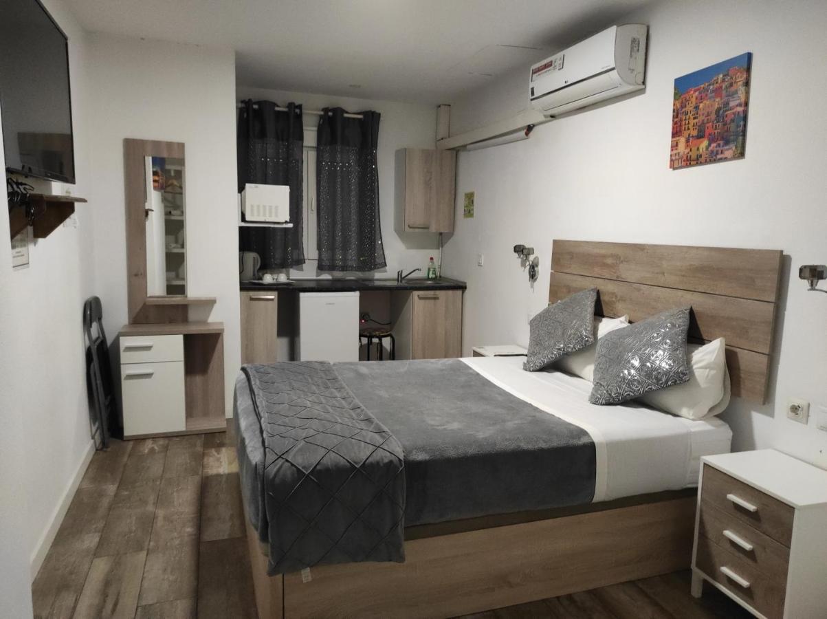 Hostal Olozaga Alicante Bagian luar foto