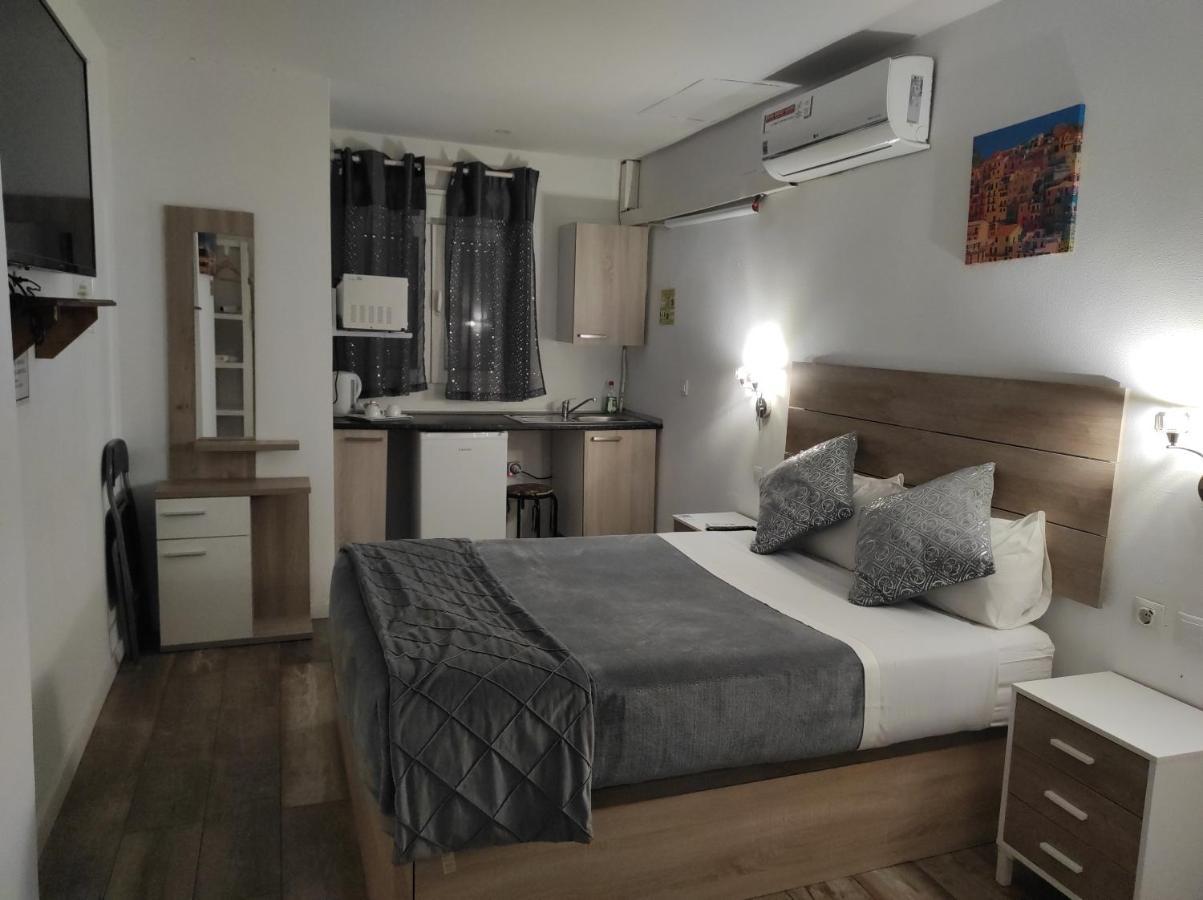 Hostal Olozaga Alicante Bagian luar foto