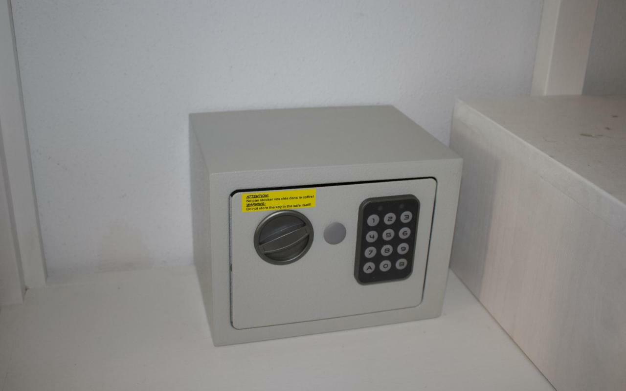Hostal Olozaga Alicante Bagian luar foto