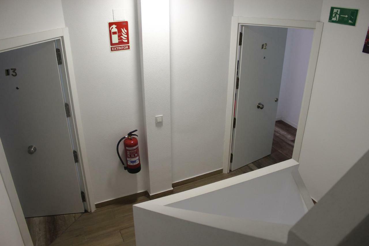 Hostal Olozaga Alicante Bagian luar foto